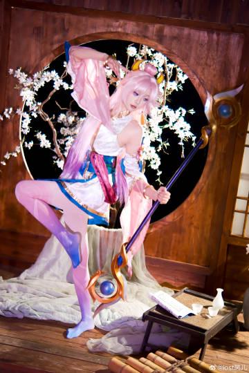 集齐拉克丝全皮肤就能召唤神龙?海外玩家先得搞定这个“拦路虎”!